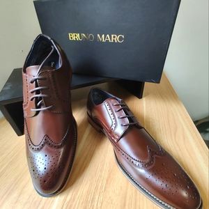 Bruno Marc 10.5 wing tip NIB